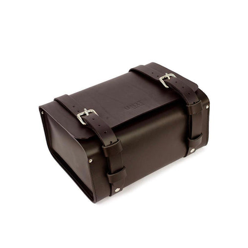 Bolsa trasera en cuero de primera flor. Para todos los modelos.